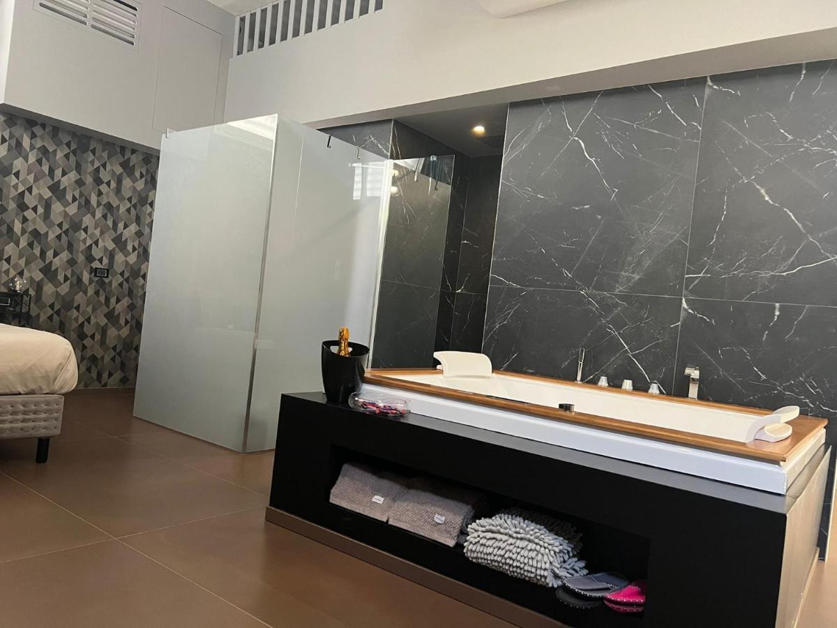 Suite Luxurya Bari Dış mekan fotoğraf